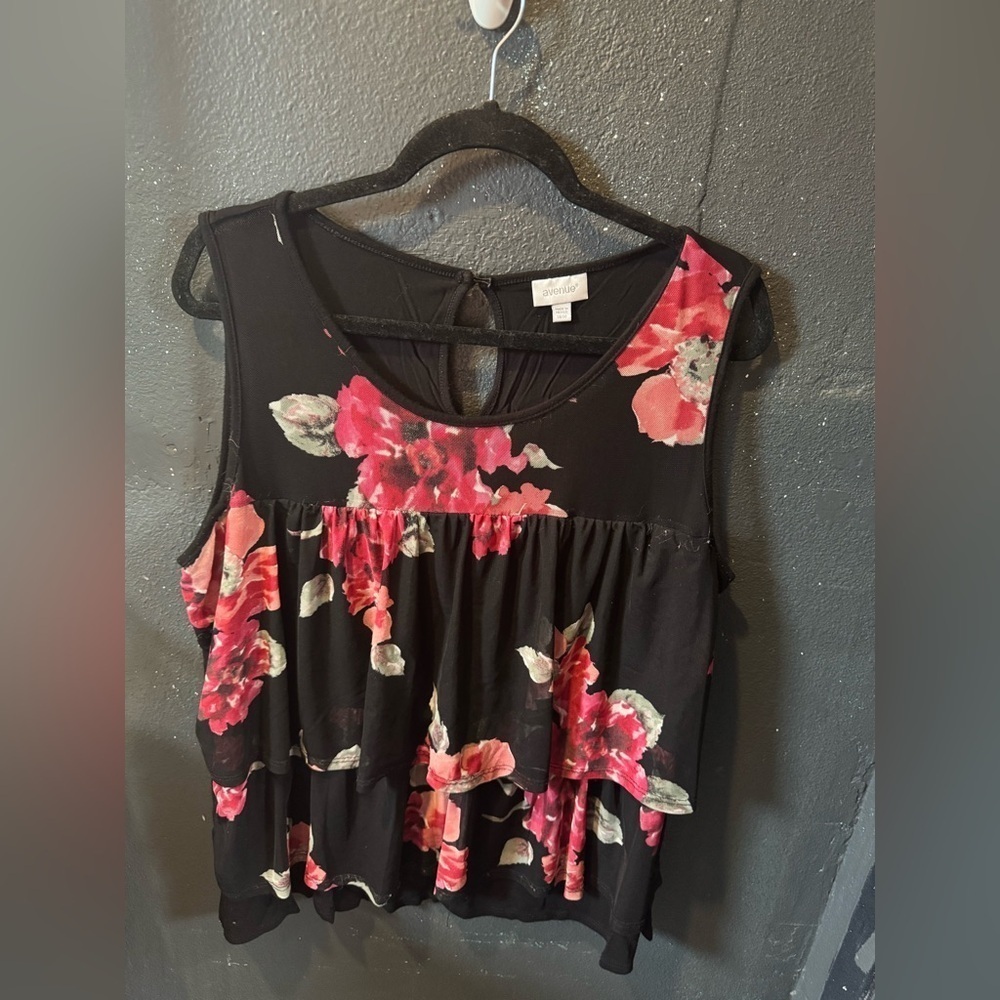 Women’s Avenue Black and Pink Floral Tank Blouse